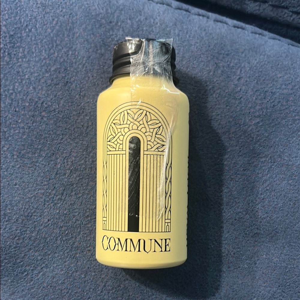 The commune mini body wash